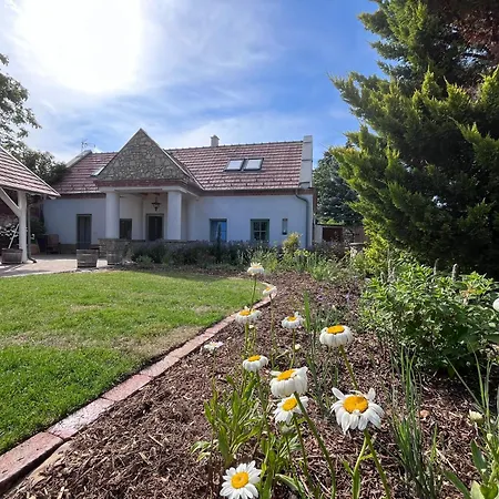 Ko-villa * Pécsely